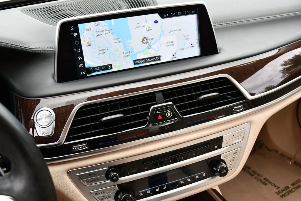 Used 2016 BMW 750i xDrive AWD/4WD image 13