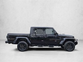 Used 2021 Jeep Gladiator Sport video 4