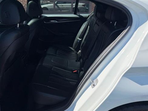 Used 2017 BMW 530i RWD image 18