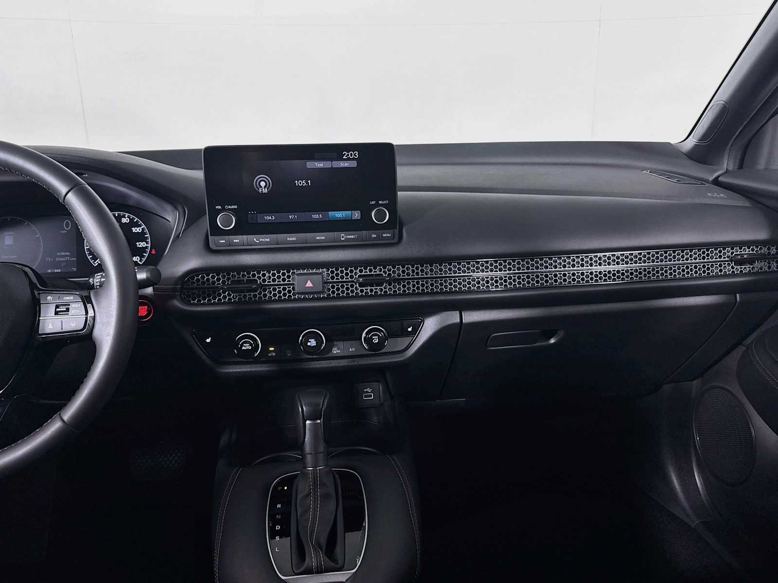 Used 2023 Honda HR-V Sport image 9