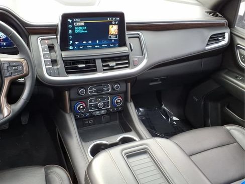 Used 2024 Chevrolet Tahoe High Country w/ Premium Package AWD/4WD image 22