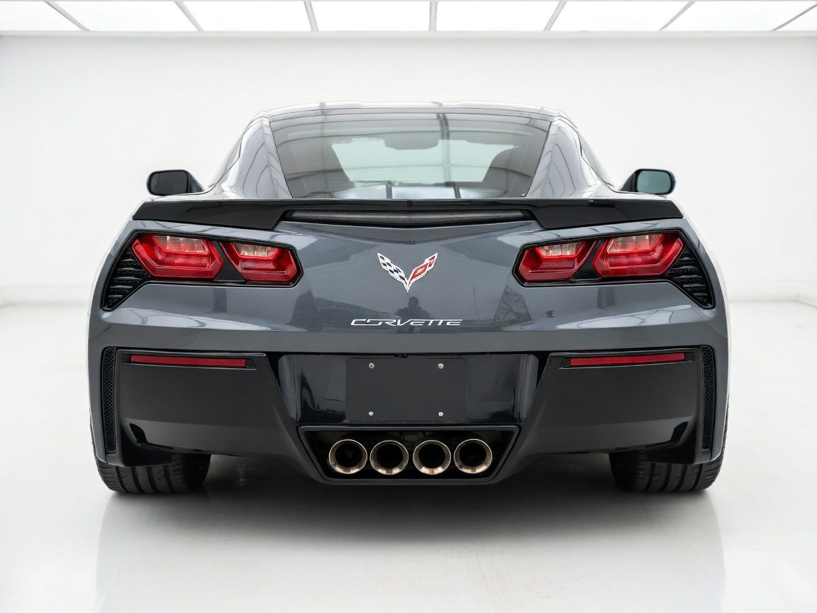 Used 2015 Chevrolet Corvette Stingray Coupe RWD image 5