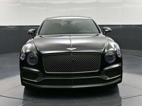 Used 2024 Bentley Flying Spur W12 image 11