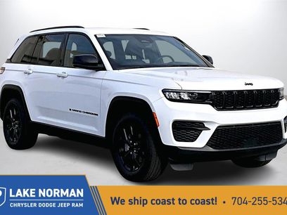 Used 2024 Jeep Grand Cherokee Altitude