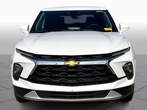Used 2023 Chevrolet Blazer LT image 3