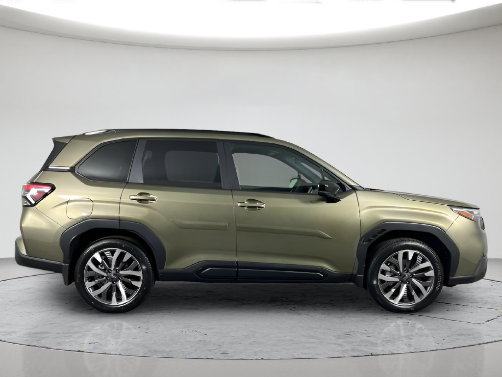 Used 2026 Subaru Forester Touring AWD/4WD image 4