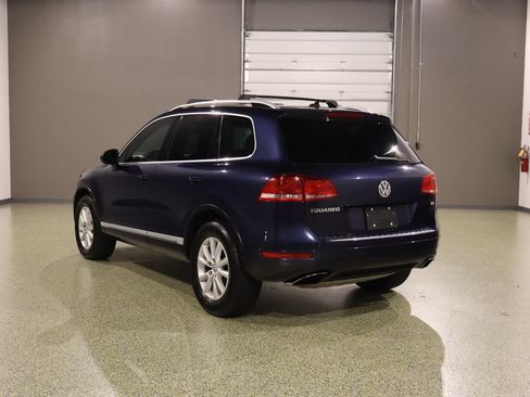Used 2013 Volkswagen Touareg VR6 AWD/4WD image 7