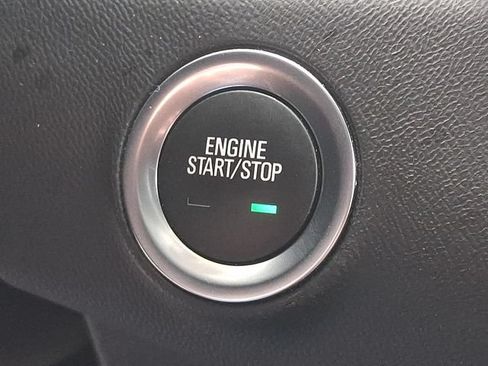 Used 2024 GMC Terrain SLE AWD/4WD image 25