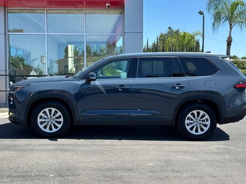 Certified 2025 Toyota Grand Highlander FWD image 9