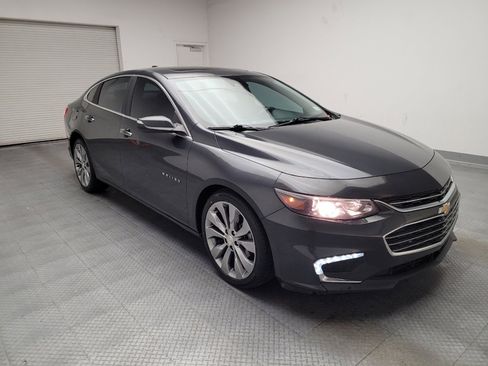 Used 2018 Chevrolet Malibu Premier w/ Premier Sun and Wheel Package FWD image 13