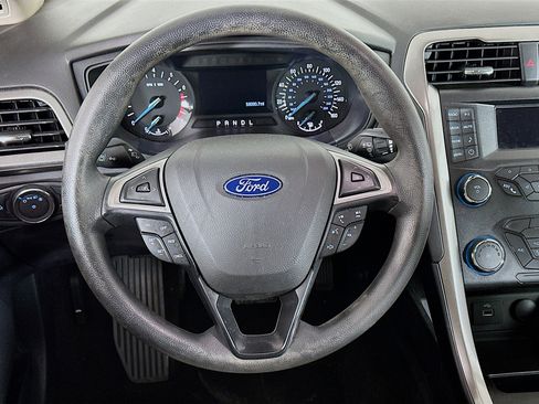 Used 2019 Ford Fusion S image 18