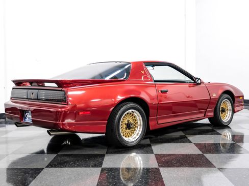 Used 1988 Pontiac Firebird Trans Am image 10