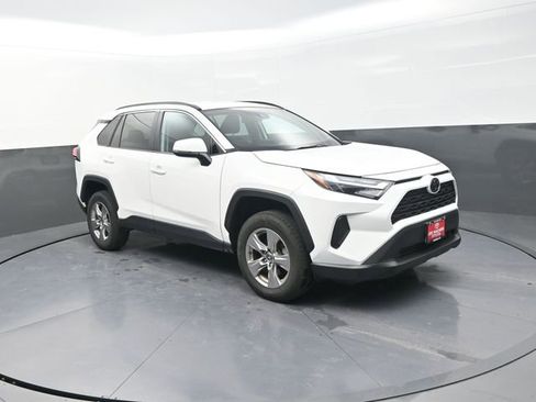 Used 2024 Toyota RAV4 XLE image 35