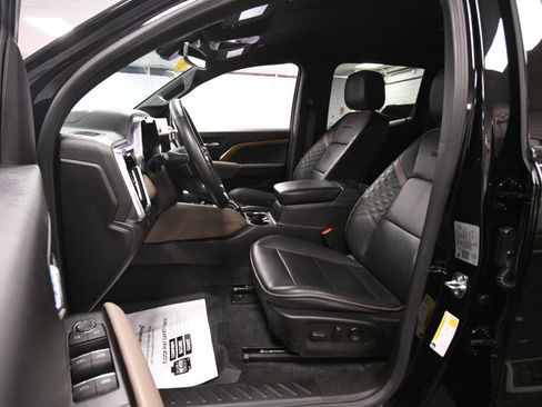 Used 2023 GMC Canyon Denali AWD/4WD image 10
