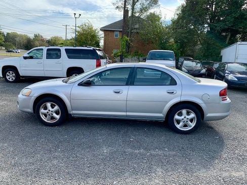 Used 2005 Dodge Stratus SXT w/ Leather Value Pkg image 6