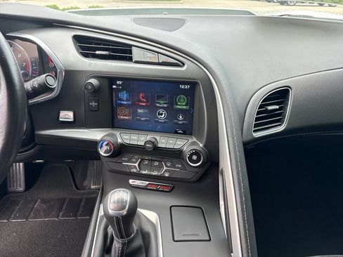Used 2019 Chevrolet Corvette Z06 RWD image 23