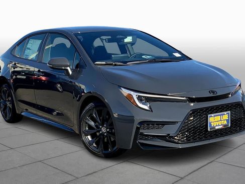 New 2026 Toyota Corolla SE image 2