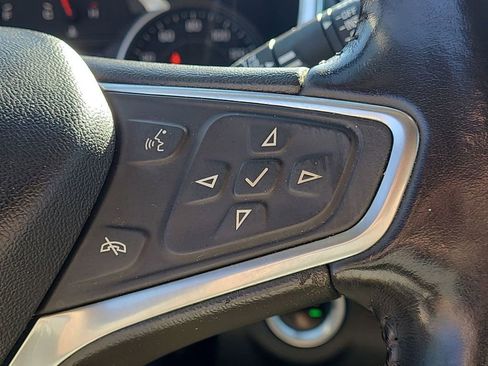 Used 2020 Chevrolet Equinox LT image 35