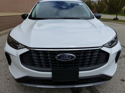 Used 2025 Ford Escape Active AWD/4WD image 13
