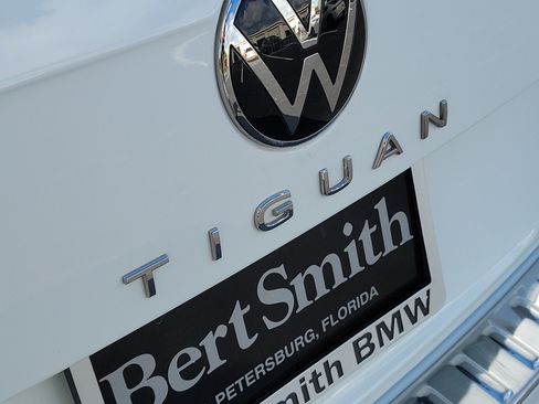 Used 2022 Volkswagen Tiguan S w/ IQ.Drive Package FWD image 5