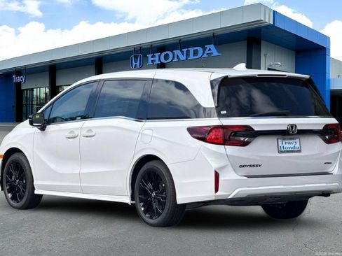 New 2026 Honda Odyssey Sport-L image 9