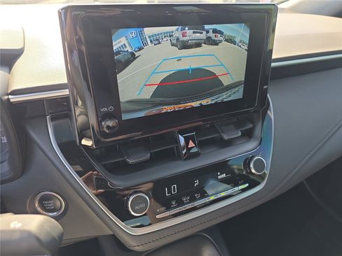 Used 2024 Toyota Corolla SE image 26