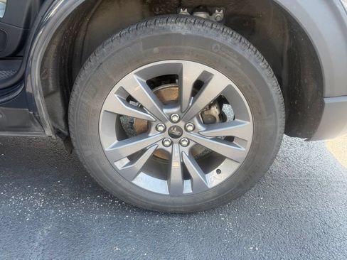 Used 2023 Ford Explorer XLT w/ Equipment Group 202A AWD/4WD image 32