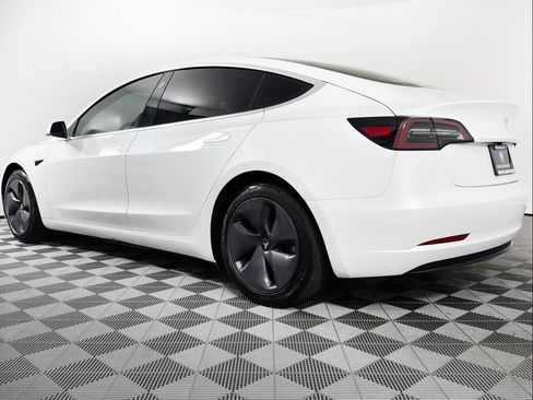 Used 2020 Tesla Model 3 Standard Range Plus RWD image 8