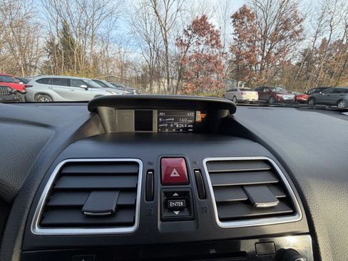 Used 2017 Subaru Forester 2.5i Touring image 19