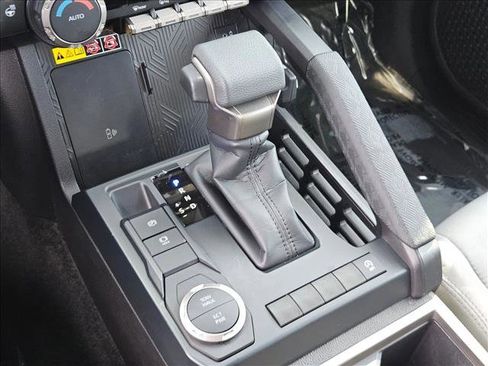 Certified 2025 Toyota Tacoma SR5 image 12