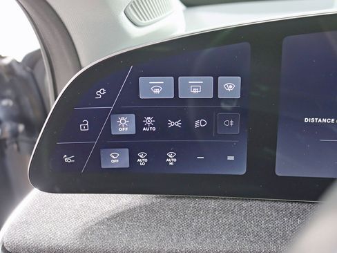 Used 2025 Lucid Air Pure image 17