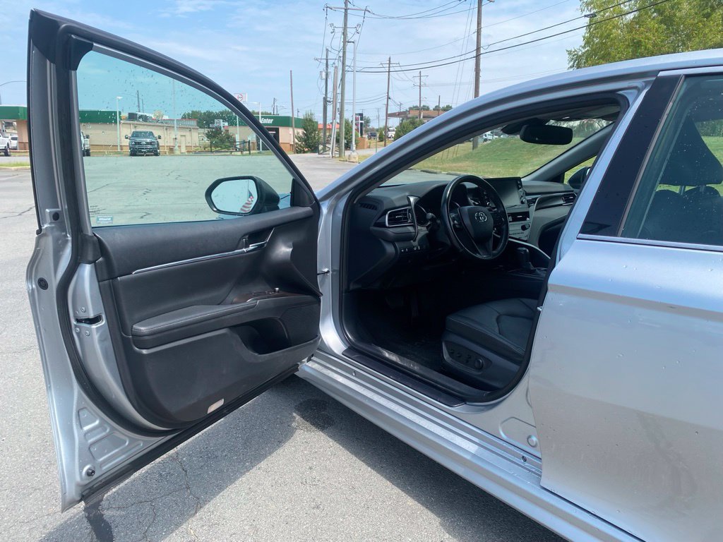 Used 2024 Toyota Camry XSE FWD image 10