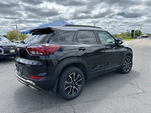 Used 2023 Chevrolet TrailBlazer ACTIV w/ Sun and Liftgate Package AWD/4WD image 5
