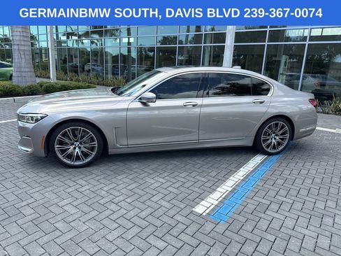 Used 2020 BMW 750i xDrive w/ Executive Package AWD/4WD image 3