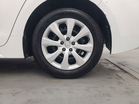 Used 2024 Toyota Corolla LE image 11