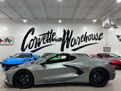 Used 2024 Chevrolet Corvette Stingray Coupe w/ 1LT RWD image 2
