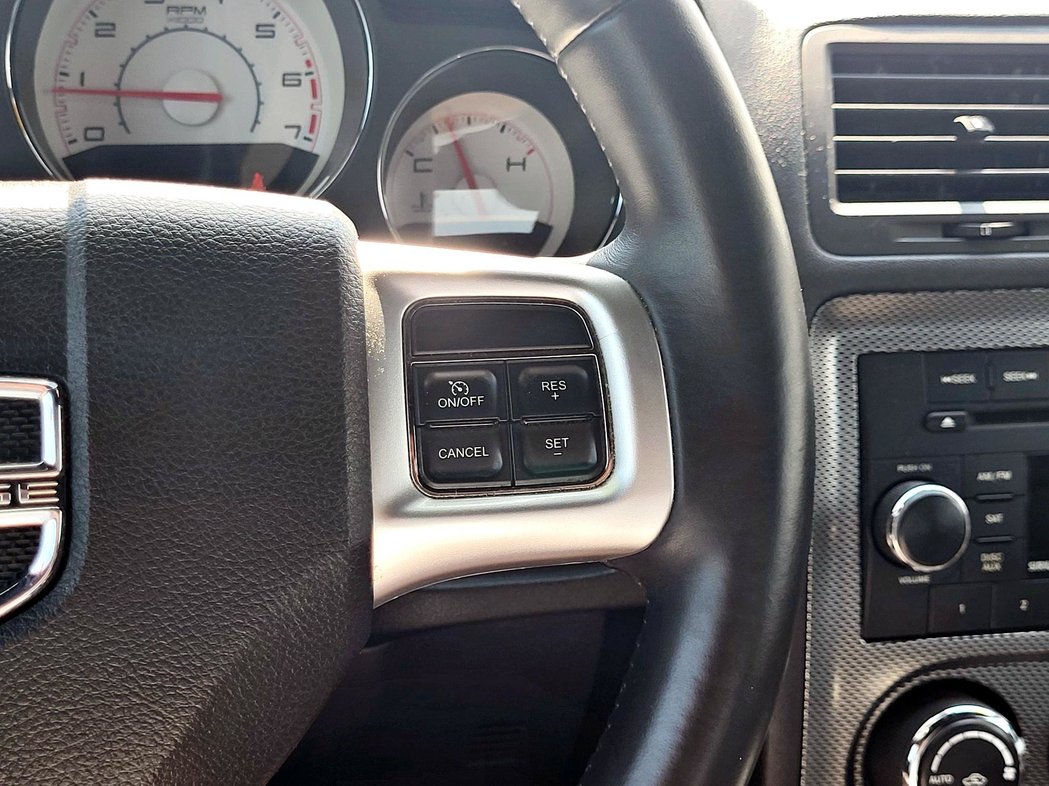 Used 2013 Dodge Challenger R/T RWD image 6