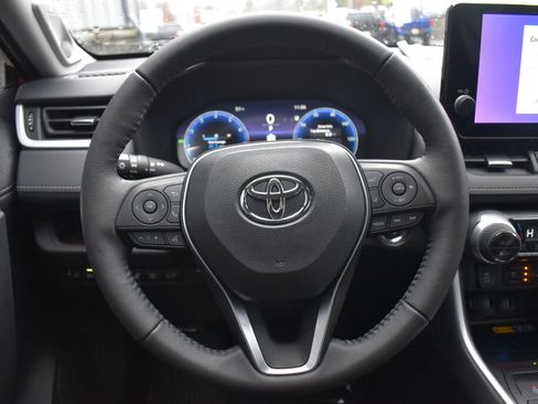 Used 2024 Toyota RAV4 Limited image 9