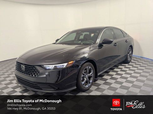Used 2023 Honda Accord EX image 1