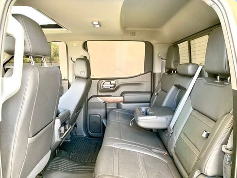 Used 2019 GMC Sierra 1500 Denali w/ Technology Package image 17