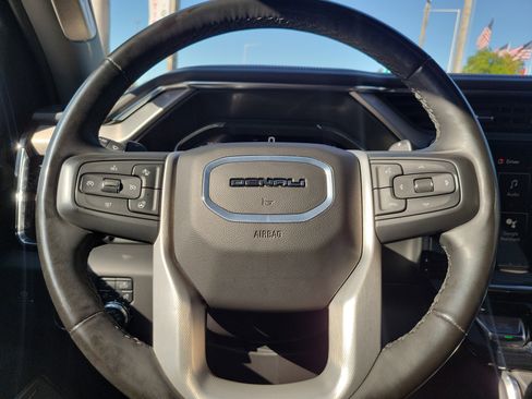 Used 2024 GMC Sierra 1500 Denali w/ Technology Package image 19