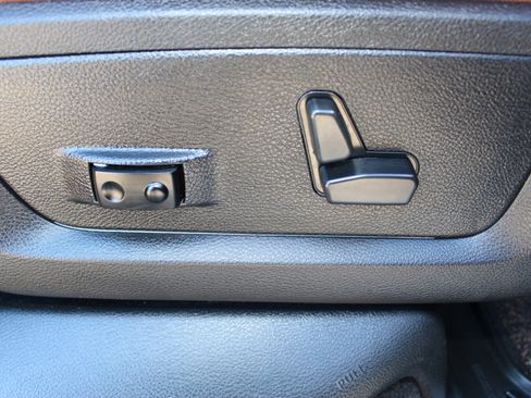 Used 2015 RAM 1500 Laramie Longhorn w/ Convenience Group image 23