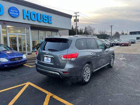 Used 2015 Nissan Pathfinder SV image 10