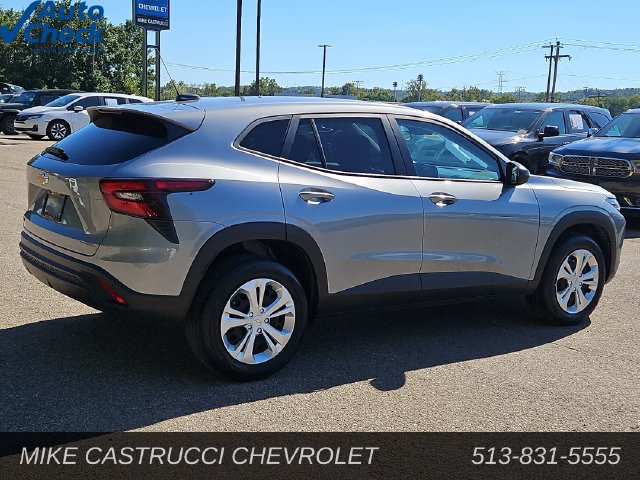 Used 2024 Chevrolet Trax LS FWD image 5