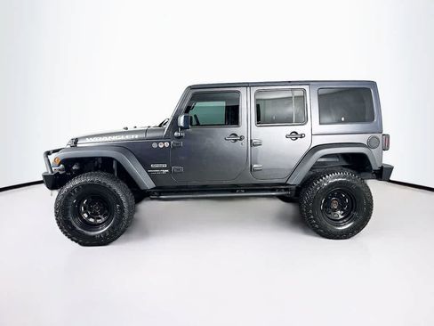 Used 2018 Jeep Wrangler Unlimited Sport S AWD/4WD image 3