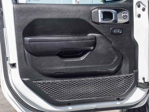 Used 2021 Jeep Wrangler Unlimited Rubicon image 19