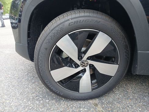 New 2025 Volkswagen Taos S image 25