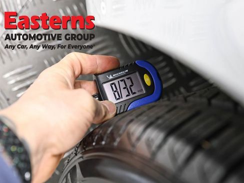 Used 2023 Tesla Model 3 Standard Range image 20