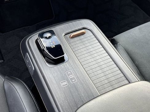 Certified 2023 Nissan Ariya FWD image 16