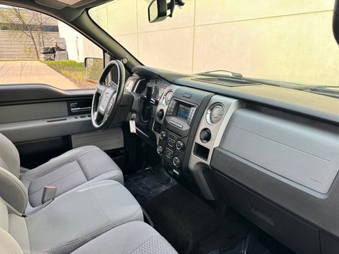 Used 2014 Ford F150 XLT w/ Equipment Group 302A Luxury AWD/4WD image 17